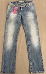 JEANS TAKE TWO