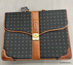 BORSA VENTIQUATRORE KENZIA