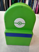 ZAINO CON SET DA GIOCO PORTATILE POKEMON  4+