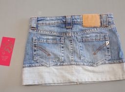 GONNA JEANS DOND UP