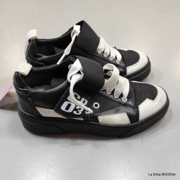 SCARPE LACCI E STRAP CRISTIANZEROTRE