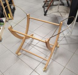 SUPPORTO A DONDOLO IN LEGNO PALI PER NAVICELLA/CESTA