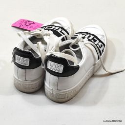 SCARPE LACCI GCDS