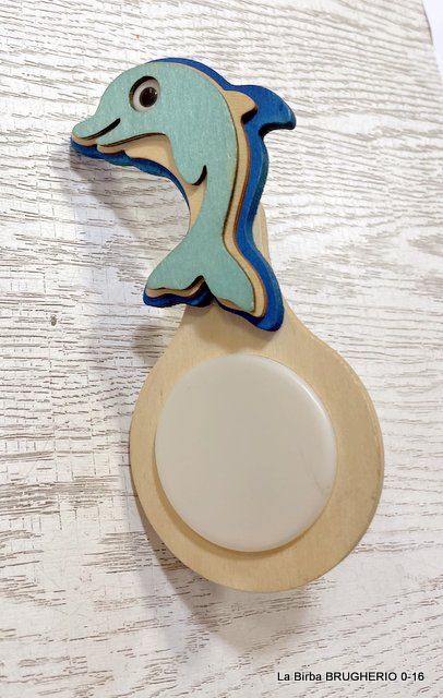 LUCE NOTTURNA IN LEGNO DELFINO