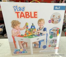PLAYBUILD SET TAVOLO E SEDIE 4 IN 1