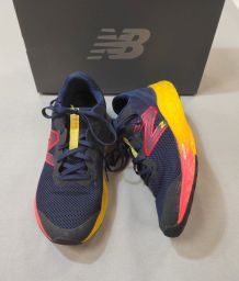 SCARPE C/LACCI NEW BALANCE