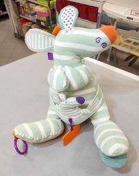 PUPAZZO MORBIDO TATTILE ACTIVITY KANGAROO DOLCE TOYS 38CM