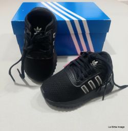 SCARPE C/LACCI ADIDAS NUOVE