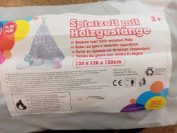 SPIELZELT MIT HOLZGESTANGE PLAY FUN 2+