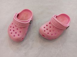 CROCS C4