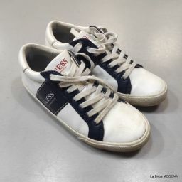 SCARPE LACCI GUESS