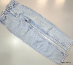 JEANS STRADIVARIUS