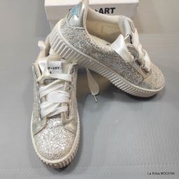 SCARPE SHOP ART