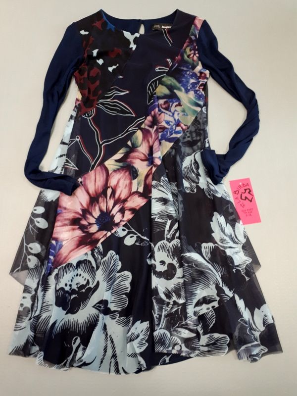 ABITO DESIGUAL