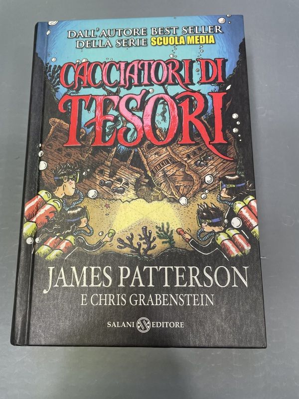 LIBRO CACCIATORI DI TESORI