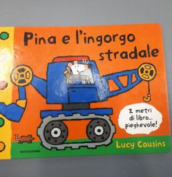 LIBRO PINA E L'INGORGO STRADALE