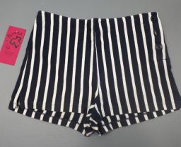 SHORT PETIT BATEAU