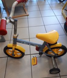 BICICLETTA WINNIE THE POOH CON ROTELLINE