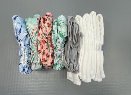 4 PANNOLINI LAVABILIBAMBINO MIO + INSERTI CACCA + 4 INSERTI PRIMI MESI
