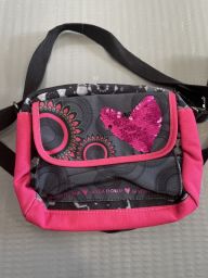 BORSINA DESIGUAL