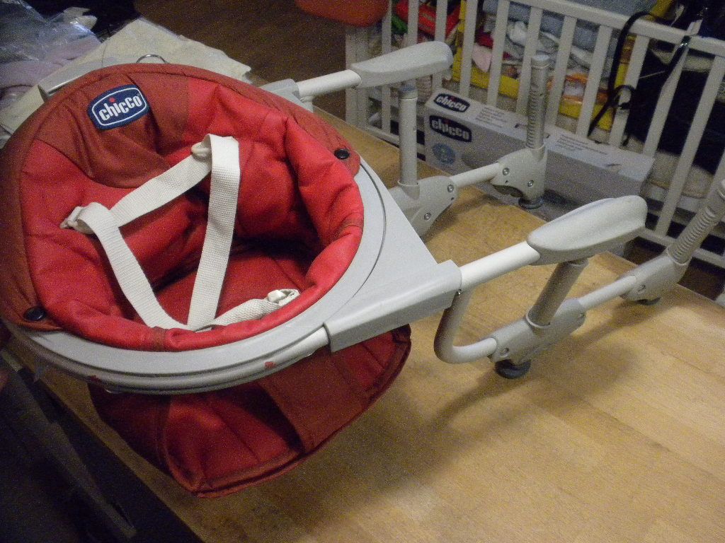 SEGGIOLINO DA TAVOLO CHICCO 360 NUOVO