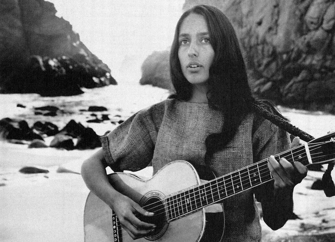 Il 9 gennaio 1941 nasce Joan Baez