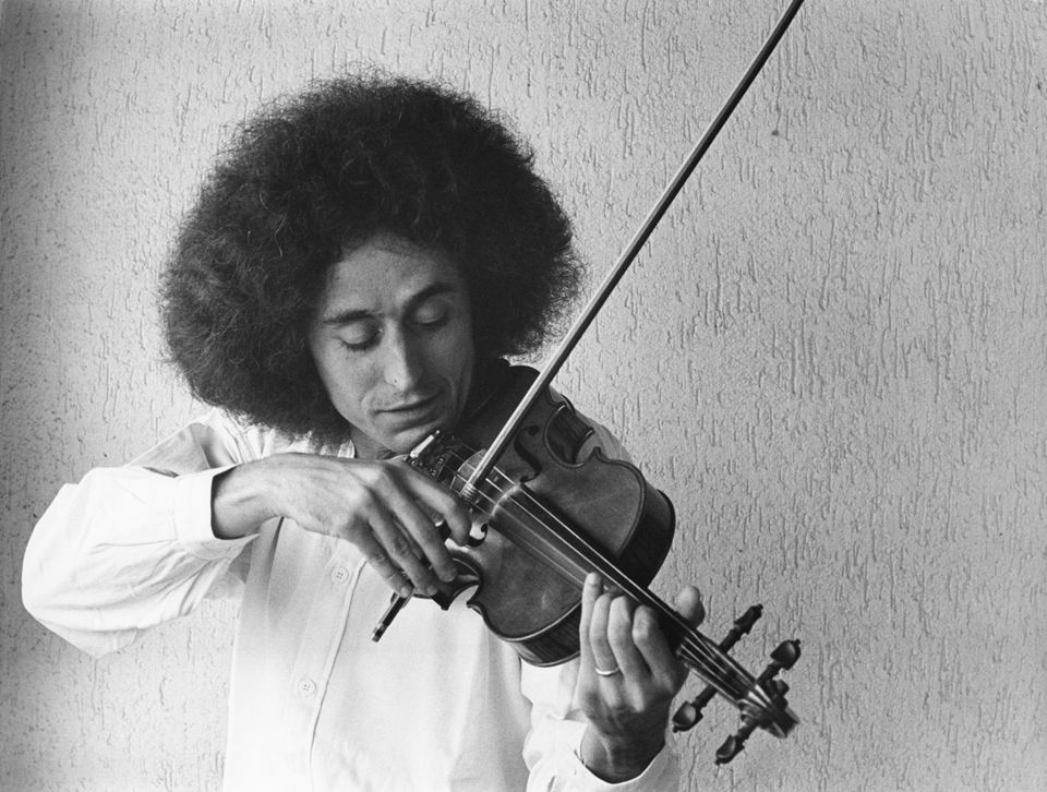 Il 12 febbraio 1950 nasce Angelo Branduardi