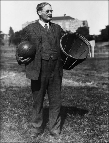 La prima partita di Basket