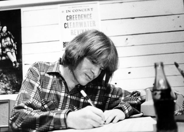 Il 28 maggio 1945 nasce John Fogerty